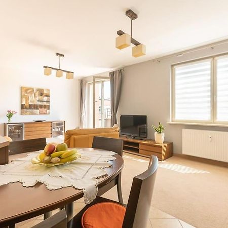 Apartment In The Heart Of Gdansk Ngoại thất bức ảnh